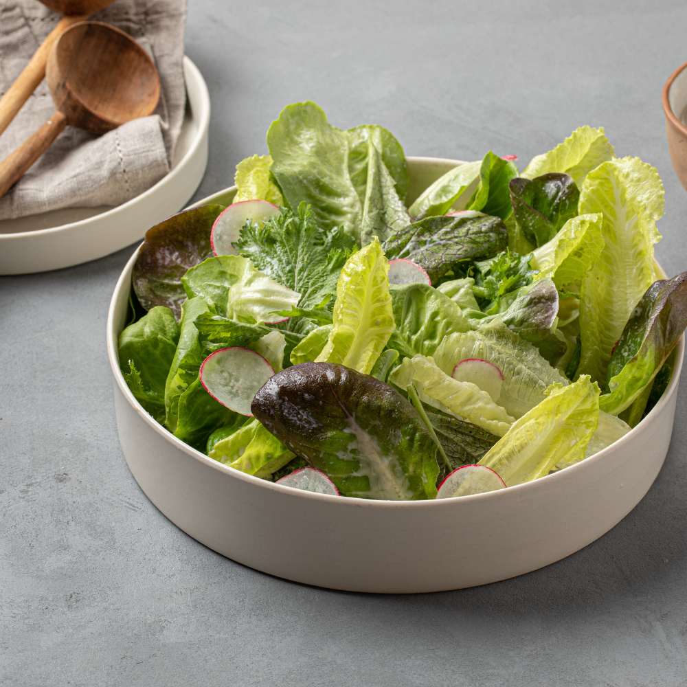 leafy salad with a zing